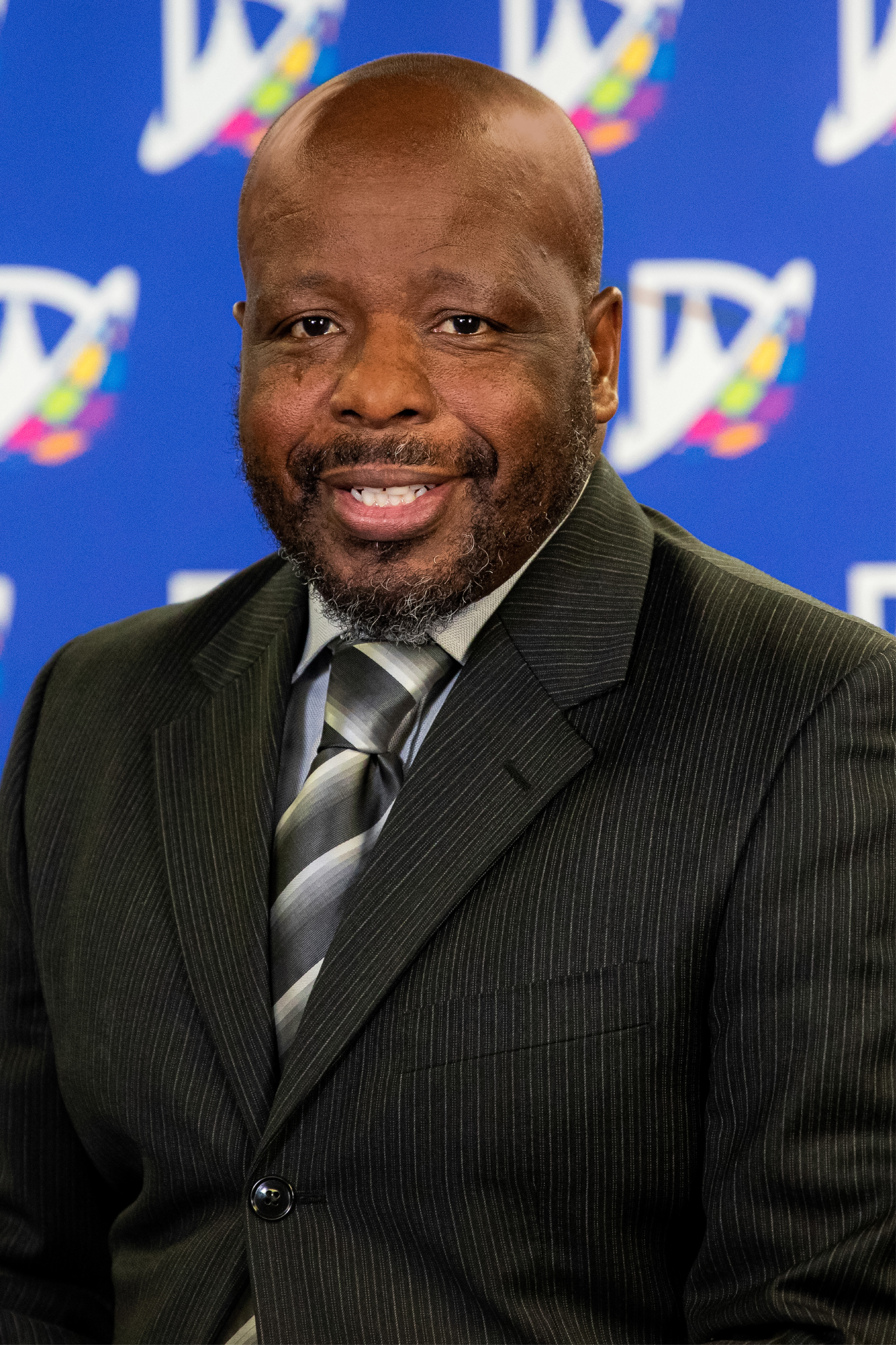 Dr. Shaun Perry 